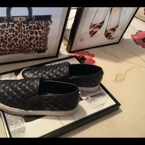 Steven Madden slip on sneaker